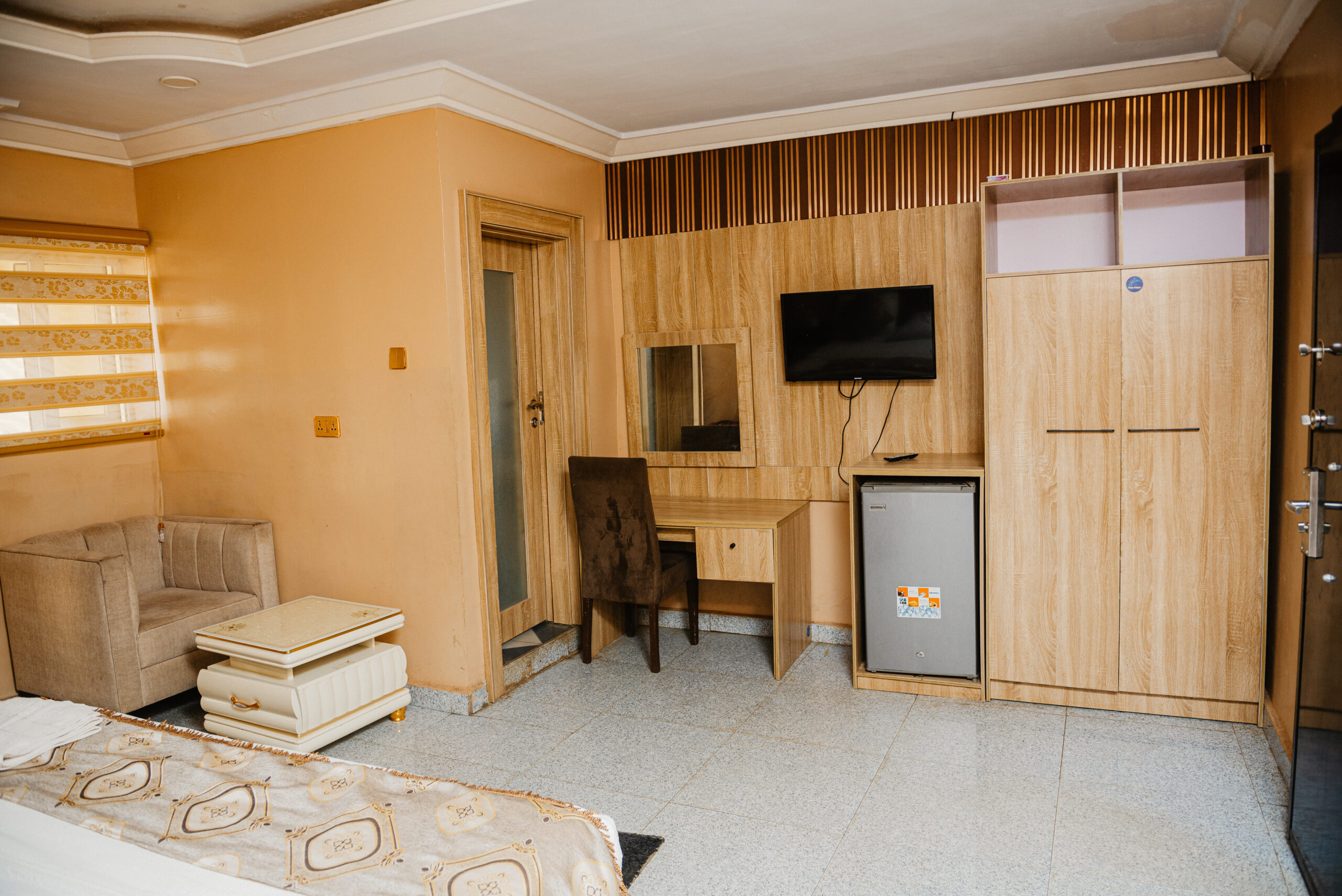 Studio Room